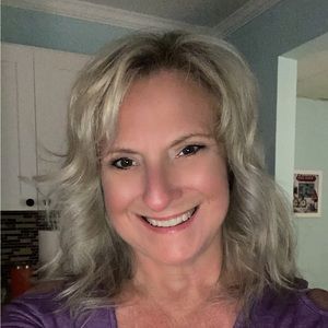 Meet your Posher, Christy